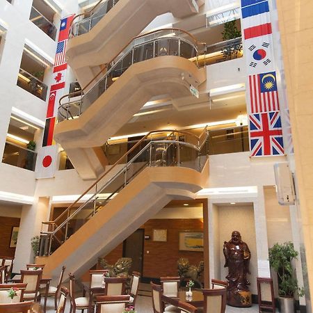 Check Inn Select Taipei Nangang Екстериор снимка